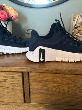 Nike men’s free Metcon 6 sneakers - size 10.5